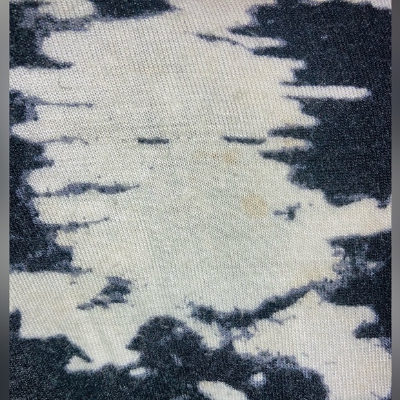 Wrap Front Tulip Skirt Size L - Picture 5 of 10